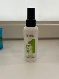 Revlon Professional Uniq One Preparat za negu kose sa ekstraktom zelenog čaja, 150 ml | VESNA.RS