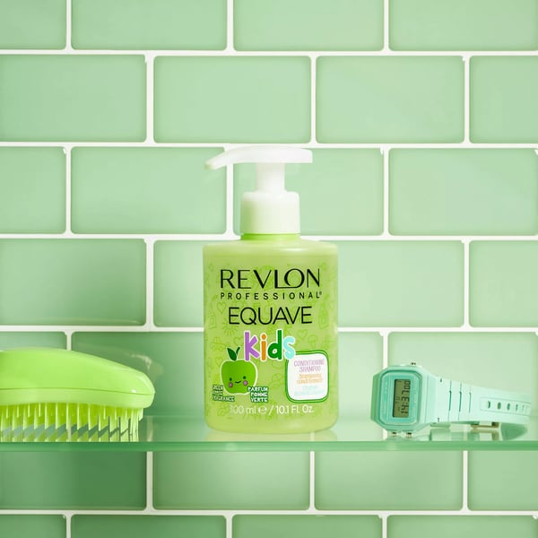 Revlon Professional EQUAVE KIDS Dečiji šampon sa aromom jabuke, 300 ml | VESNA