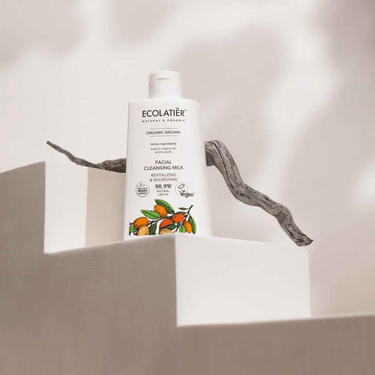 ECOLATIER Mleko za čišćenje lica Organic Argana, 250 ml | VESNA.RS