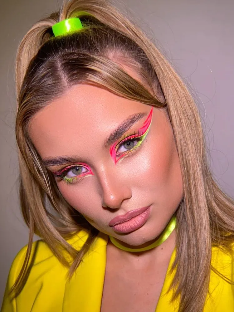 7DAYS Set ajlajnera (Boje za lice i telo) UV GLOW NEON PASTEL | VESNA.RS
