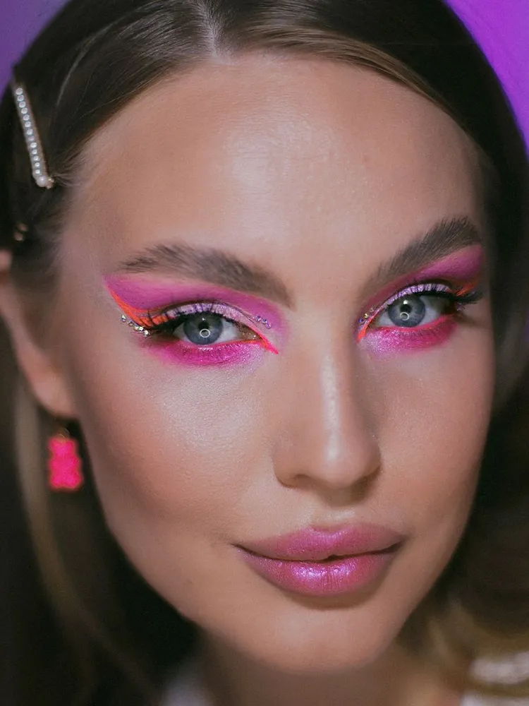 7DAYS Set ajlajnera (Boje za lice i telo) UV GLOW NEON PASTEL | VESNA.RS