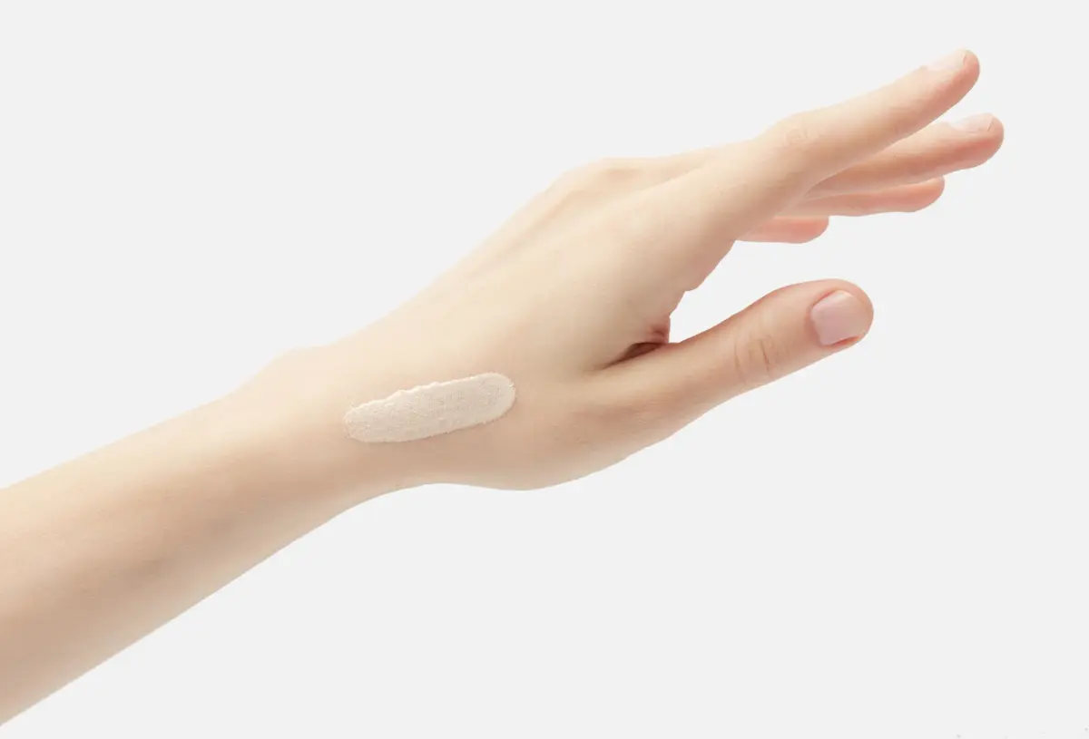 CAPSULE BB krema protiv nesavršenosti 5 u 1