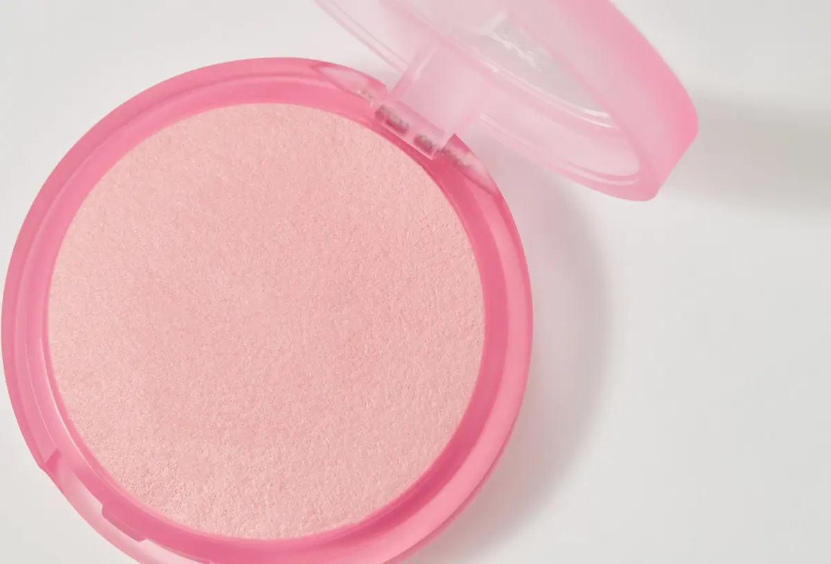 CAPSULE Baked rumenilo